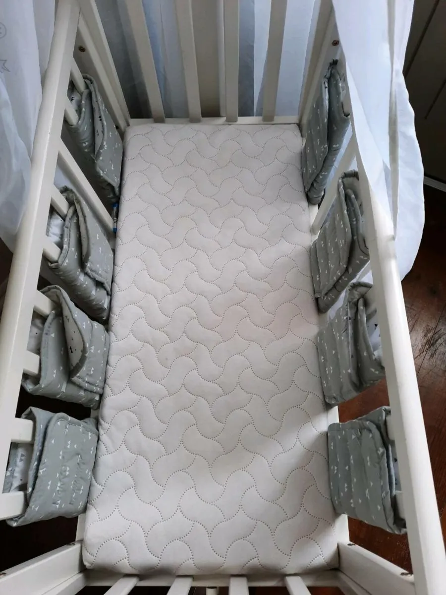 Mamas & Papas cot With canopy - Image 4