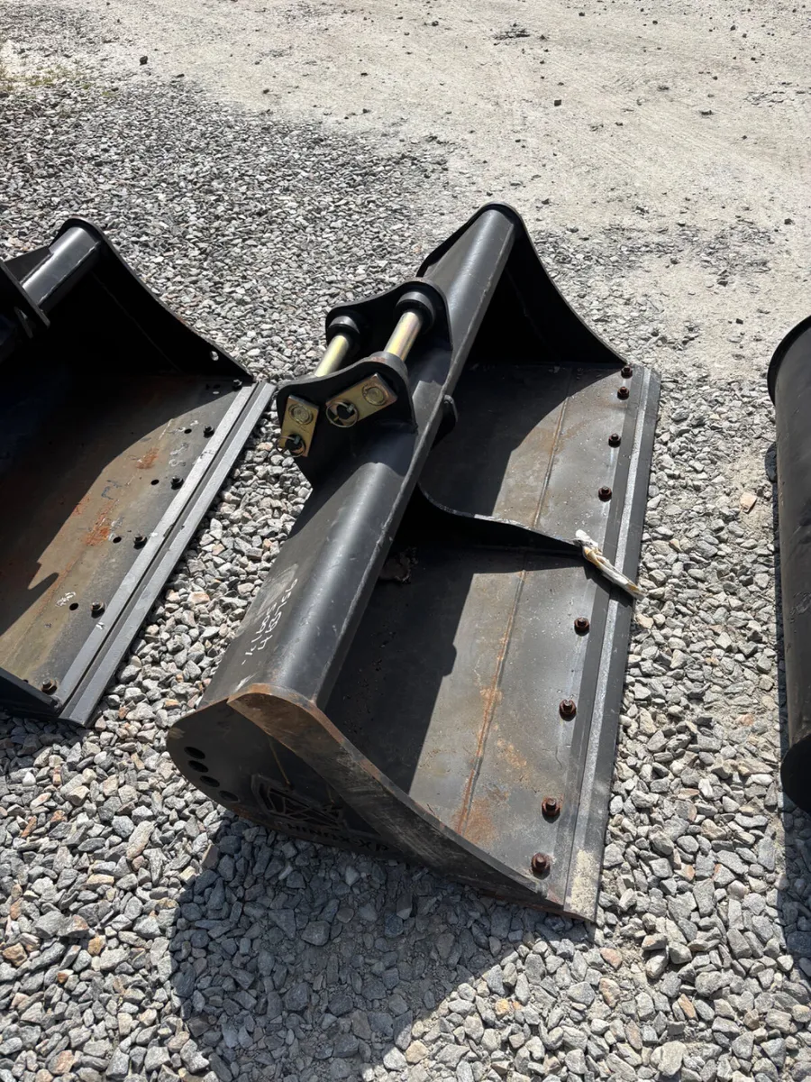 New/Unused Rhinox Excavator Buckets - Image 2