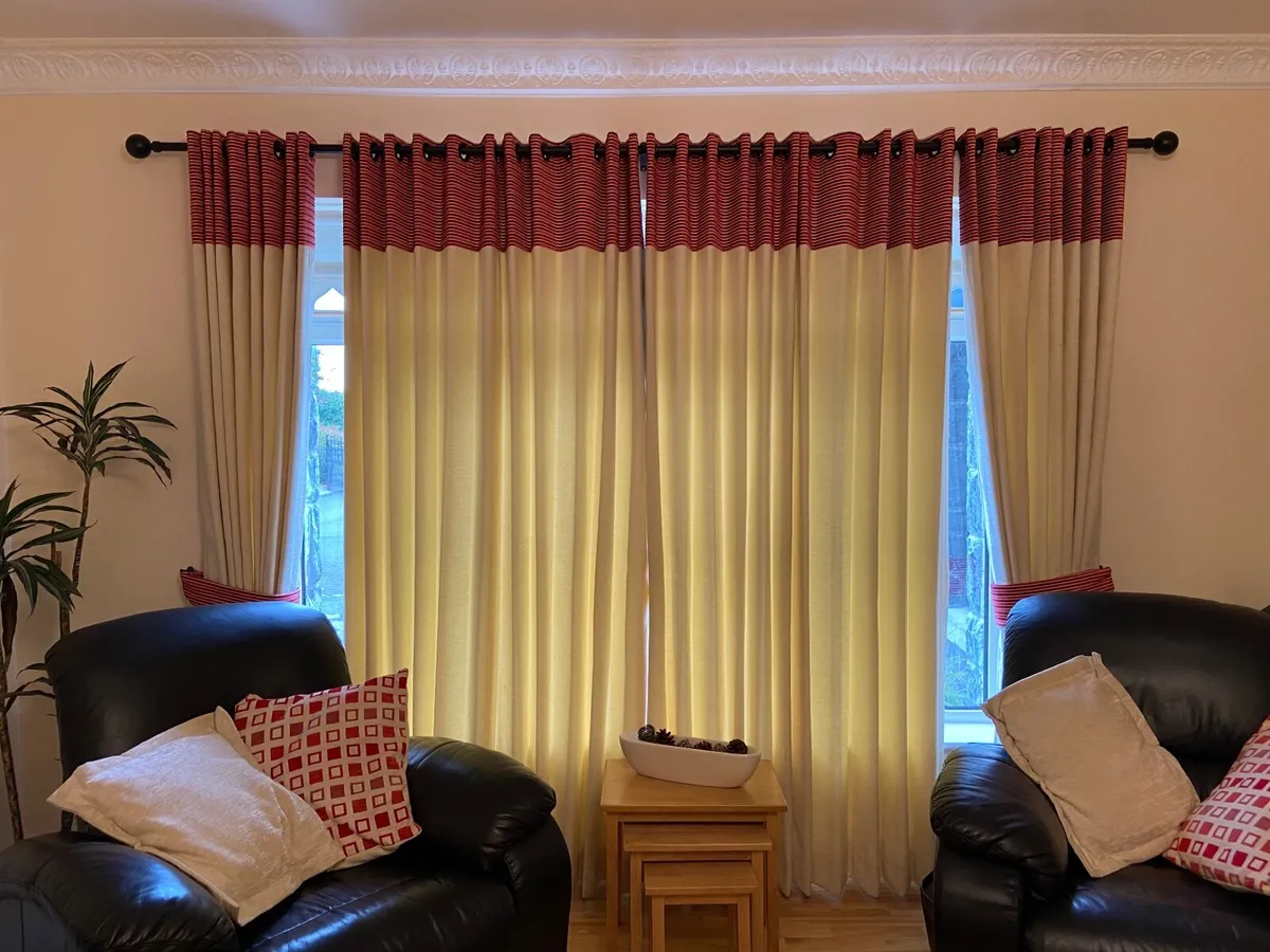 Curtains - Image 3