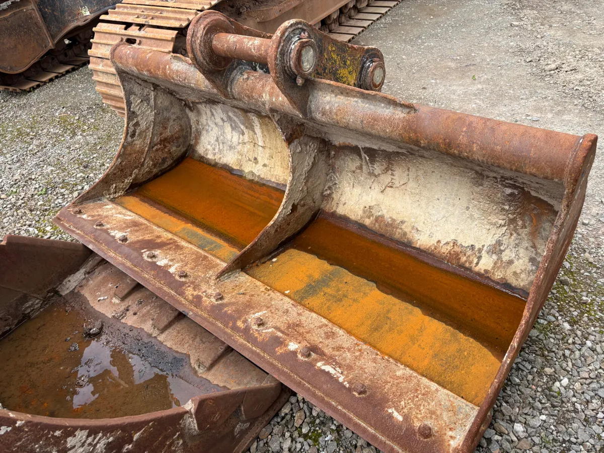 Used 13 & 20 Ton Excavator Buckets - Image 3