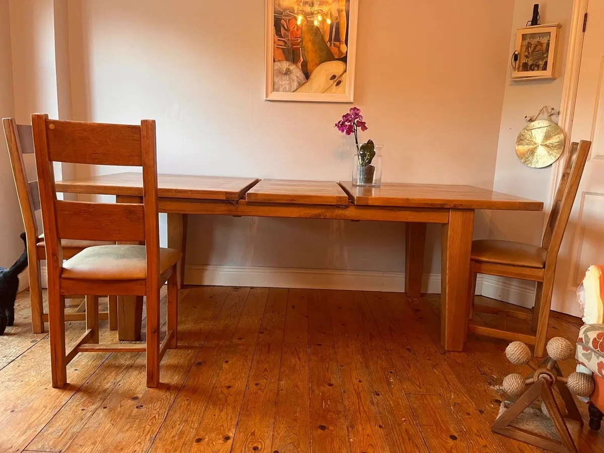 Kitchen Table and Chairs - Image 2