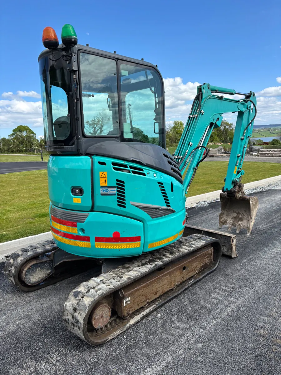 2020 Kobelco SK 28R-6E Tracked Excavator - Image 4