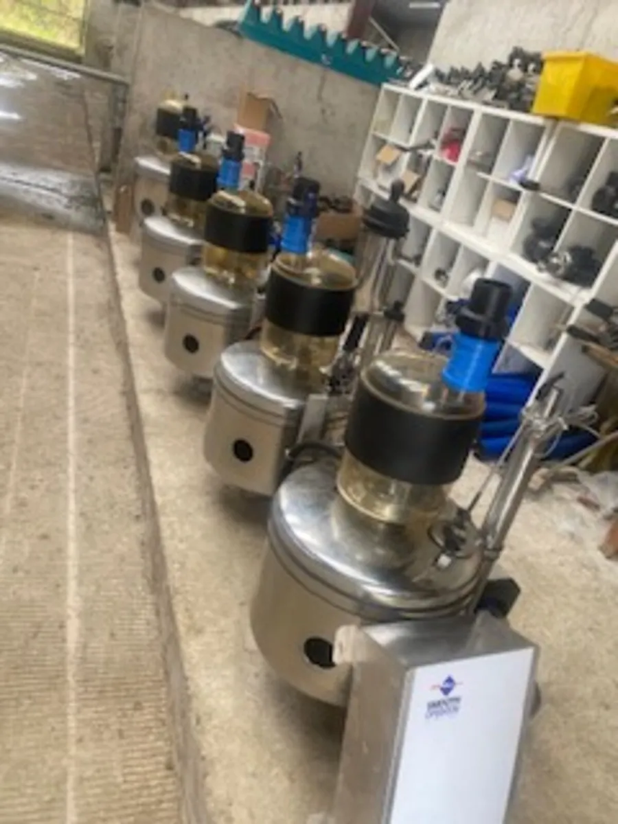 Milking Parlour Spares SR70 Stainless receiver70 L - Image 1