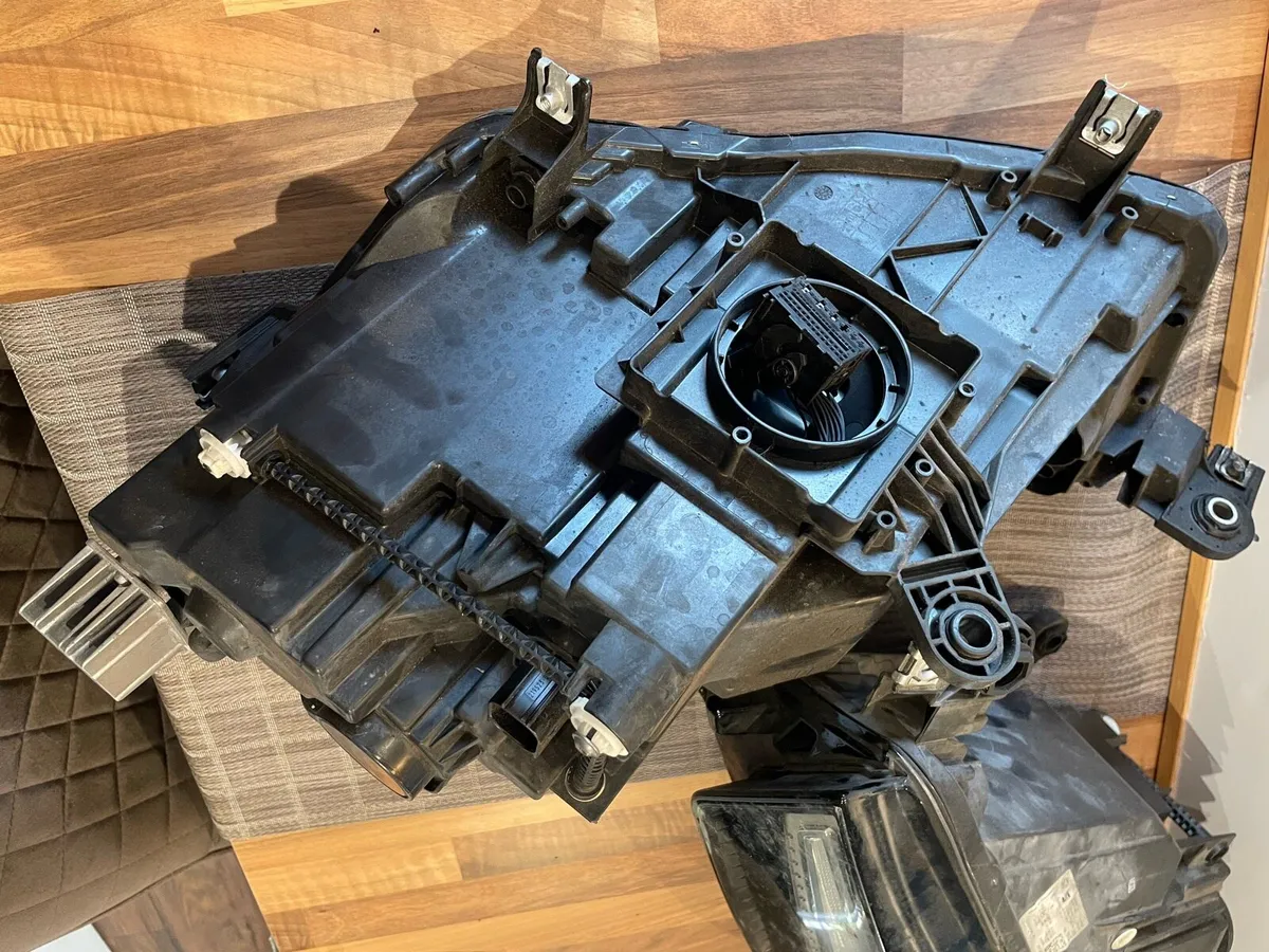 2021 seat ateca left side headlight - Image 3