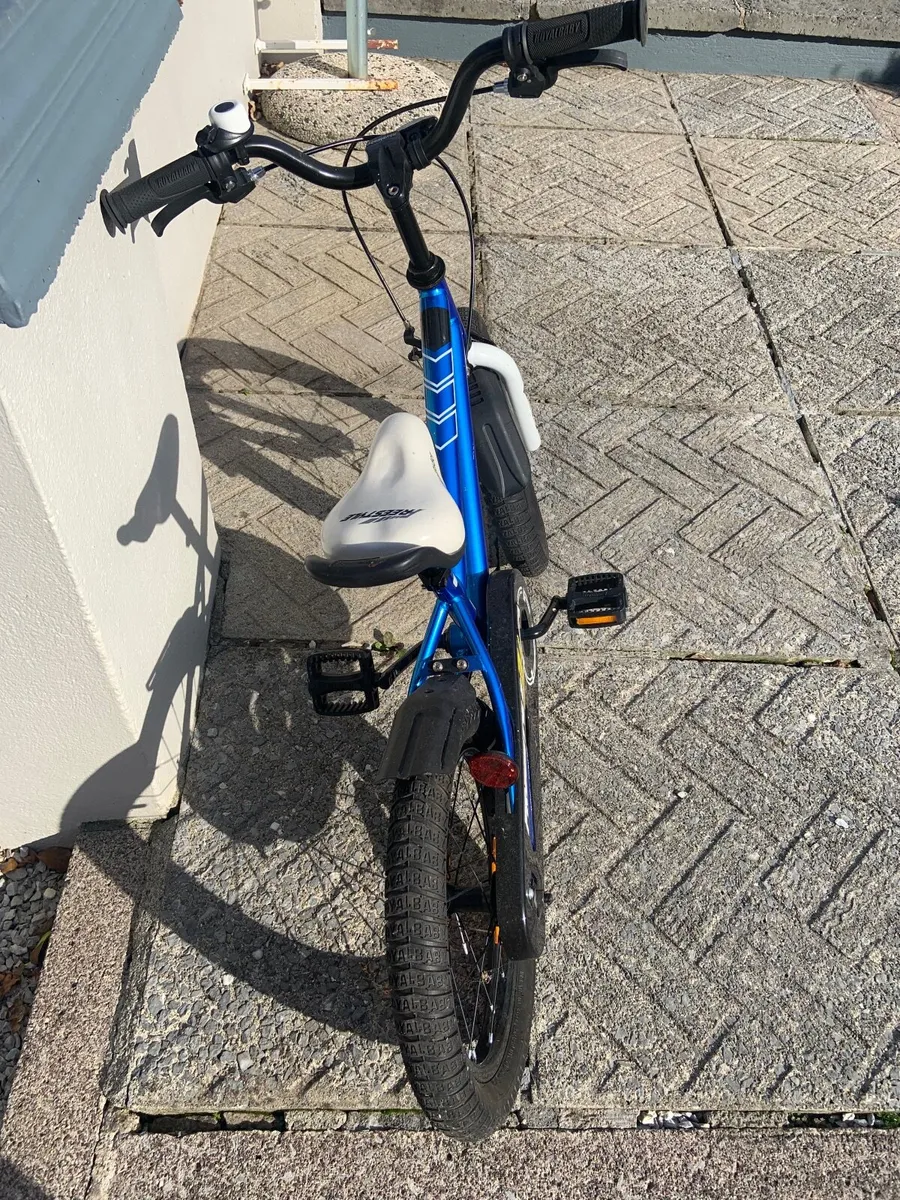 Child’s Bike - Image 3