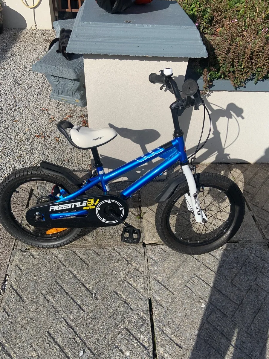 Child’s Bike - Image 1