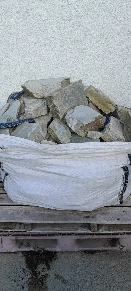 Building stone - Image 1