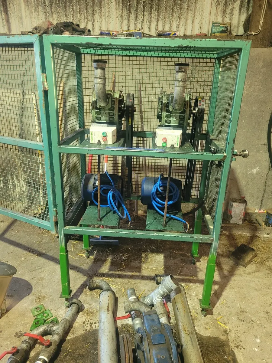 Dairymaster vacuum pump set - Image 1