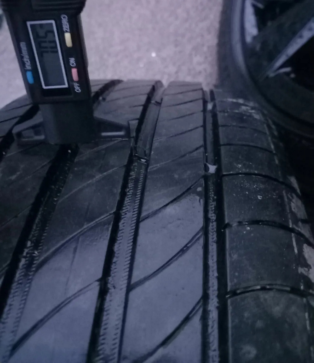 OEM Alloys 17inch 5x108 - Image 4