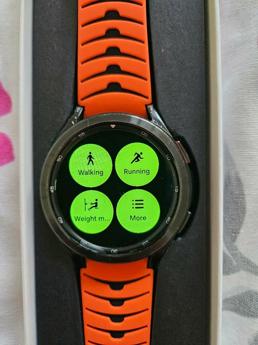 Samsung Galaxy Watch Classic 4 46mm - Image 2