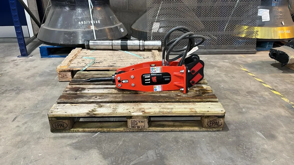 Rammer BR111 Rock Breaker - Image 2