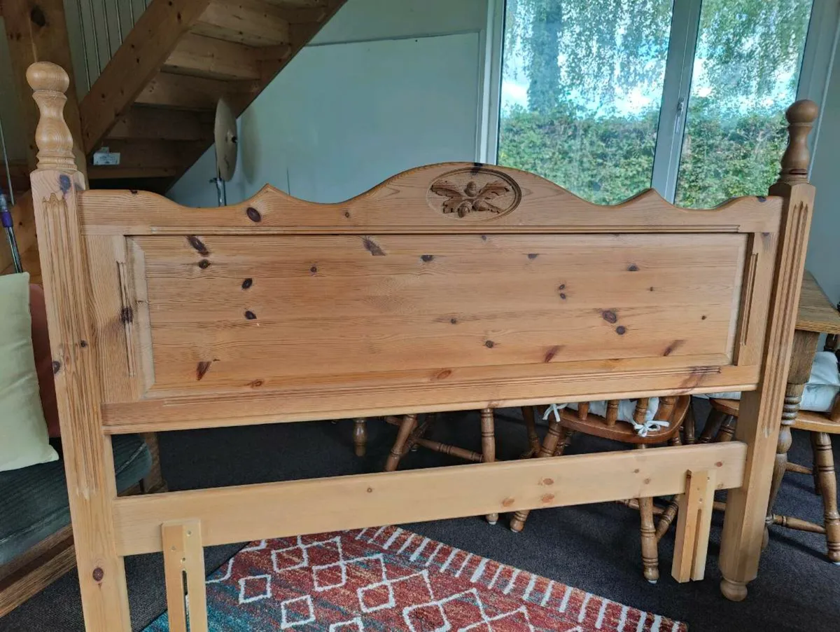 Strawbridge Headboard - Image 4