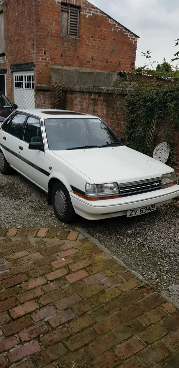 1985 Toyota carina Only 17,000 miles! - Image 2
