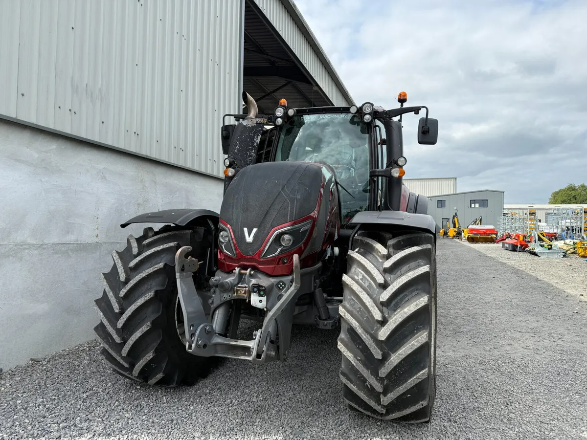Valtra T174 Versu Tractor - Image 3
