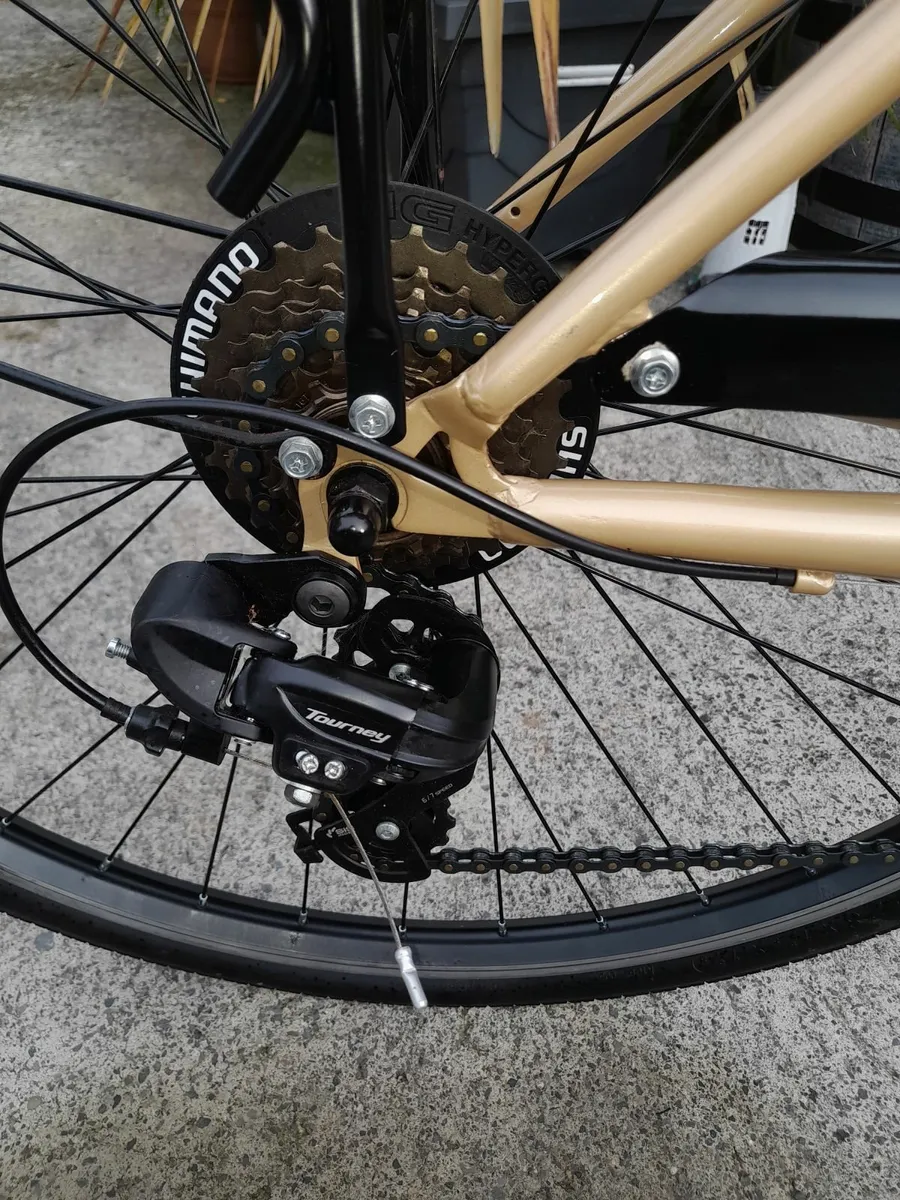 Monty Swing Ladies Bicycle  €300 ono - Image 4