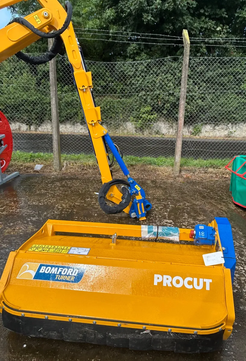 Bomford Hawk 7m hedgecutter - Image 3