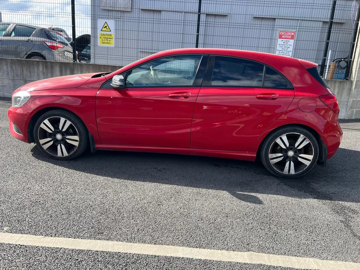 14 MERCEDES-BENZ A180 BREAKING ONLY - Image 4