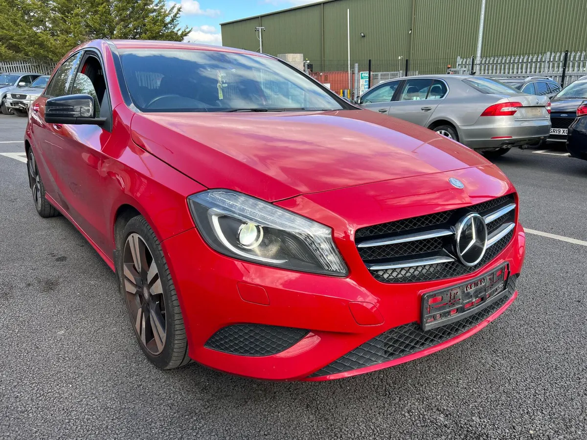 14 MERCEDES-BENZ A180 BREAKING ONLY - Image 1