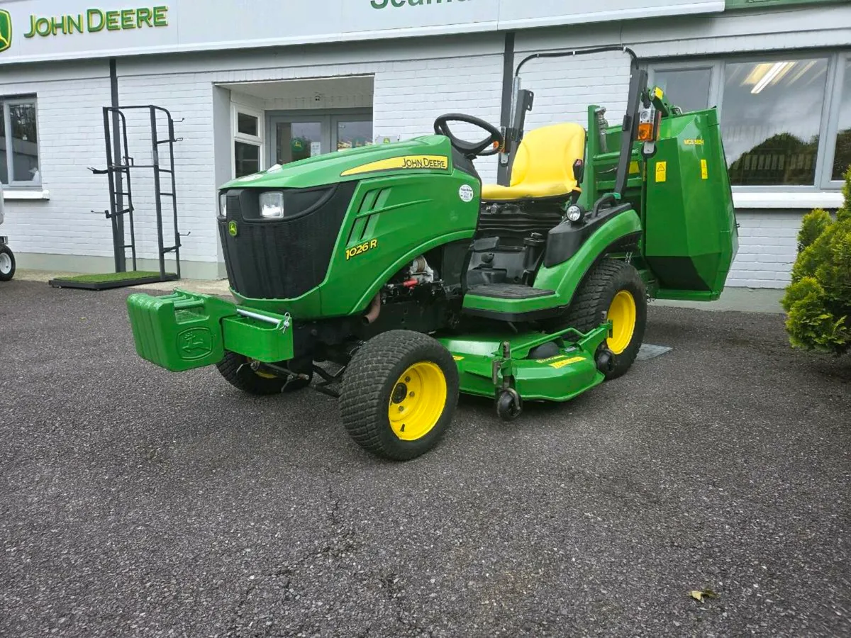John Deere 1026R - Image 1