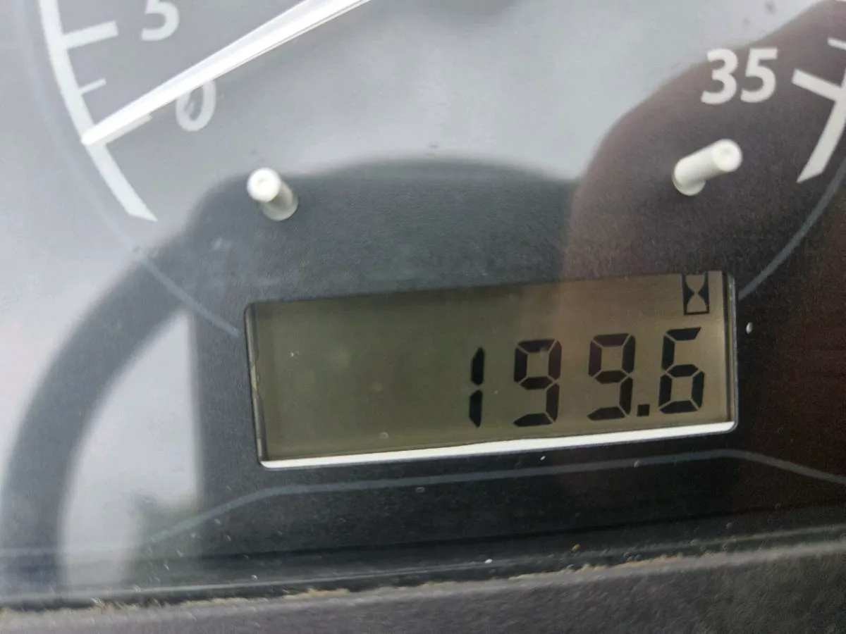 John Deere 1026R - Image 4