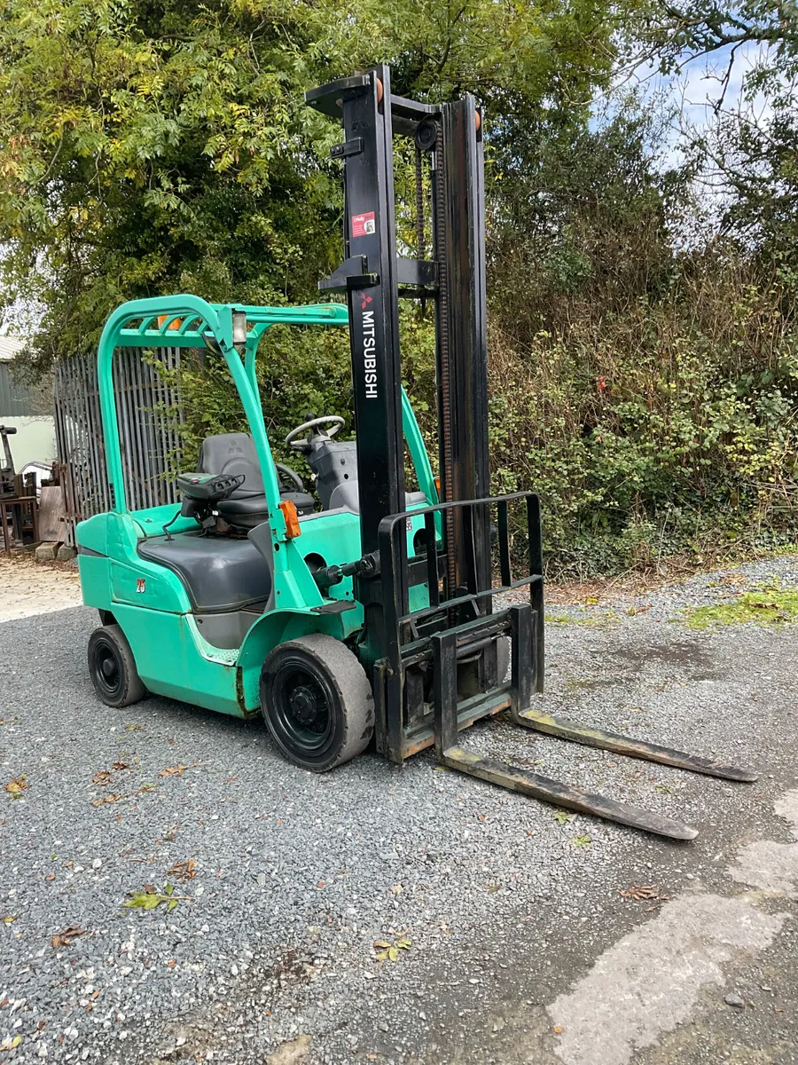 FORKLIFT - Image 4