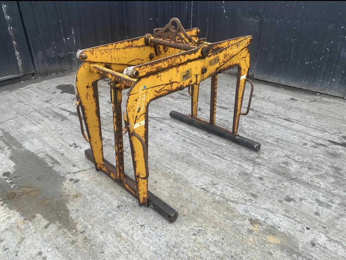 1500kg Block Grab - Image 1