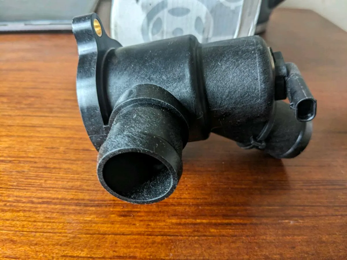 Thermostat Mercedes A6512002702 - Image 4