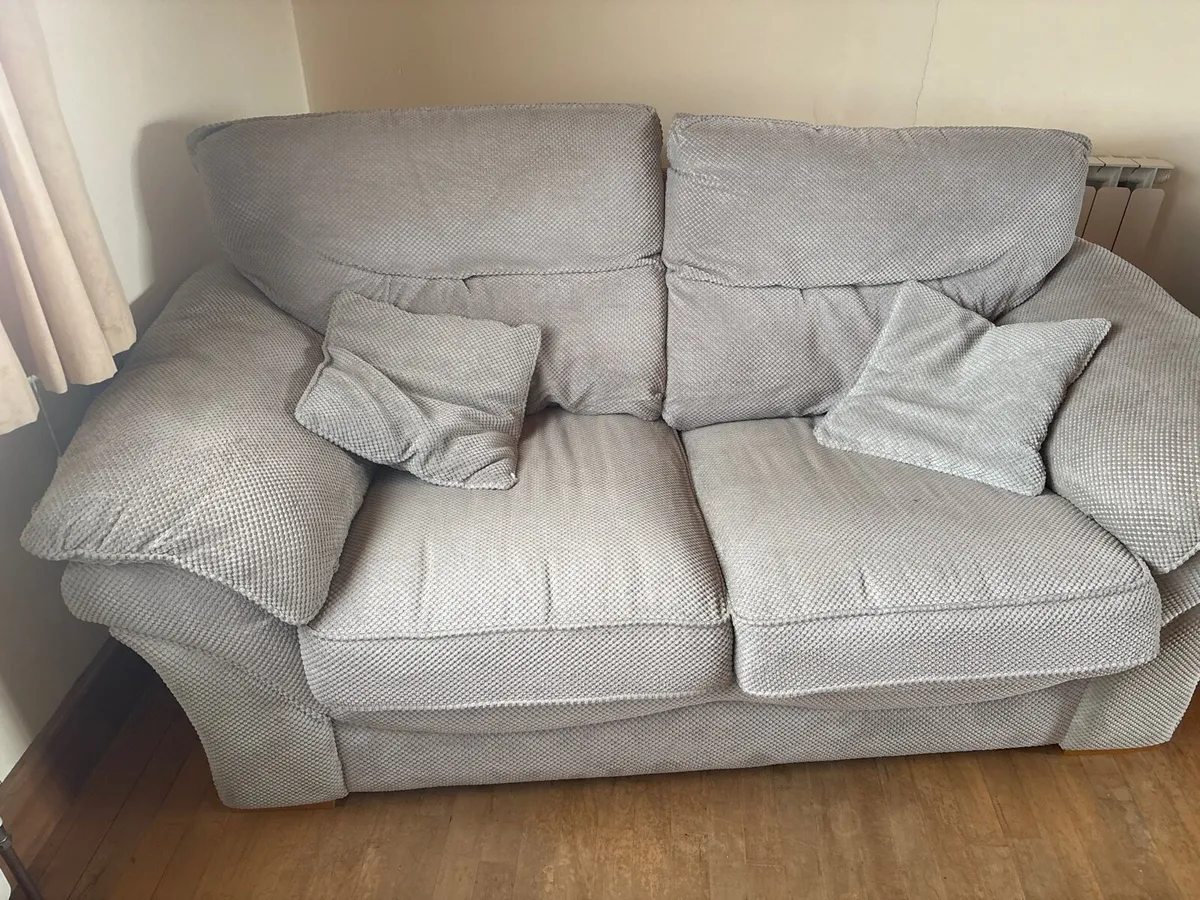 3 and 2 seater couch - Image 1