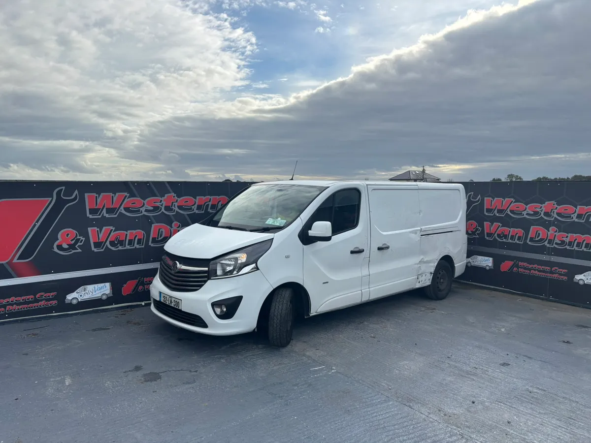 151 Opel vivaro 1.6 diesel for dismantling