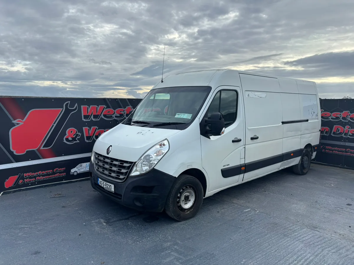 142 Renault master 2.3 dci for dismantling