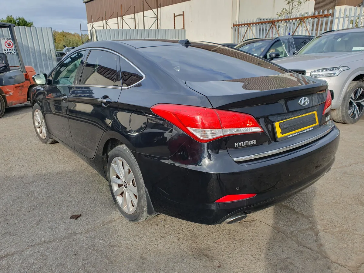 12 HYUNDAI I40  1.7 CRDI (D4FD) FOR BREAKING - Image 4