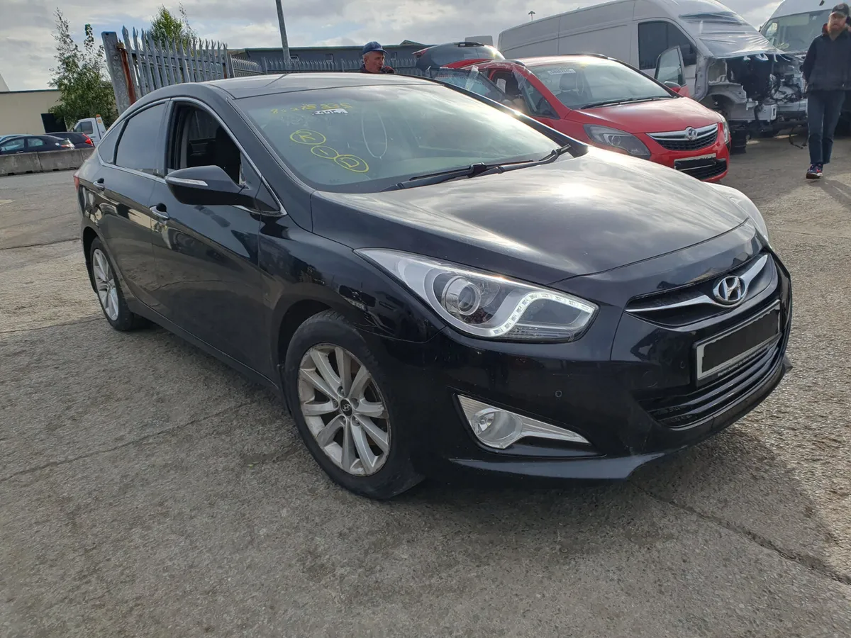 12 HYUNDAI I40  1.7 CRDI (D4FD) FOR BREAKING - Image 2
