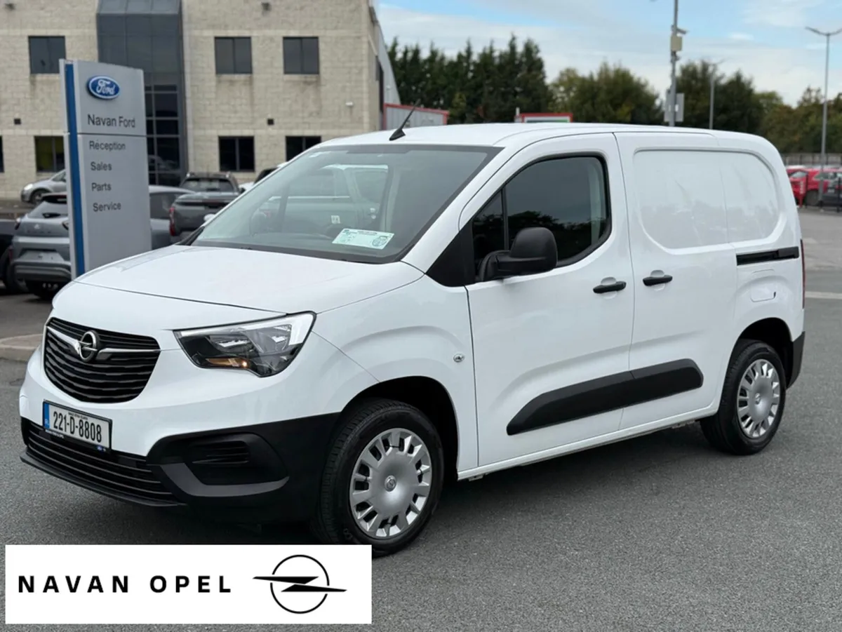 Opel Combo SWB 1.5 TD 100Ps - Image 3