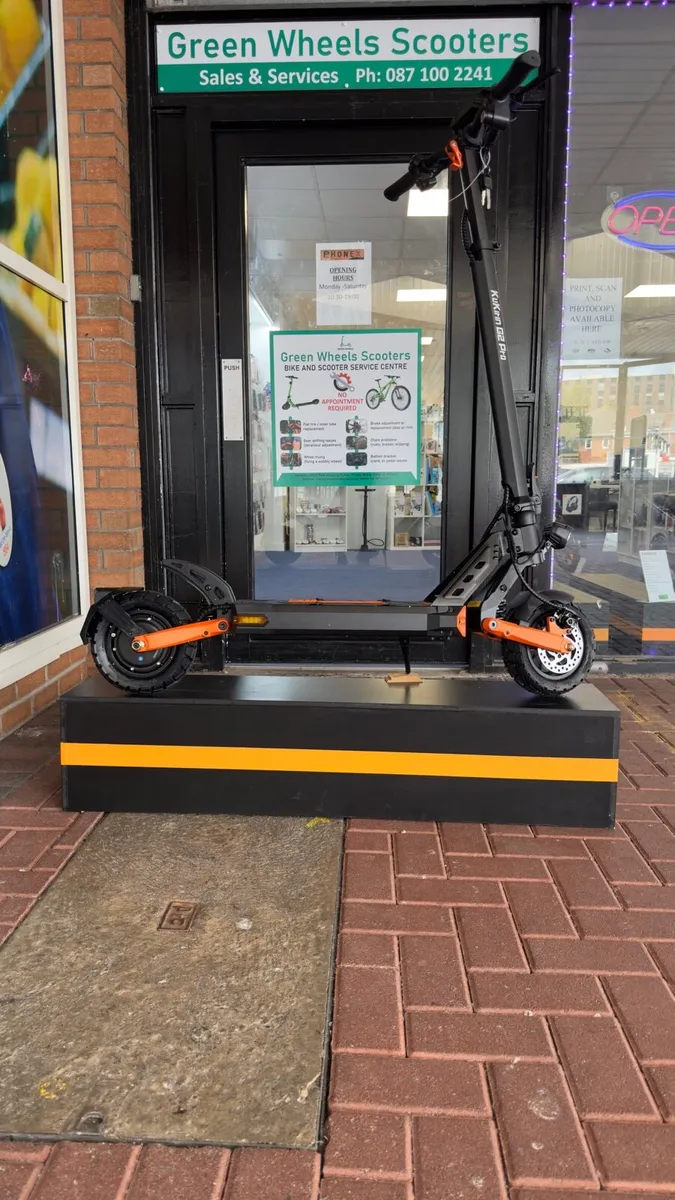 Brand new Kukirin G2 Electric Scooters are on sale - Image 2