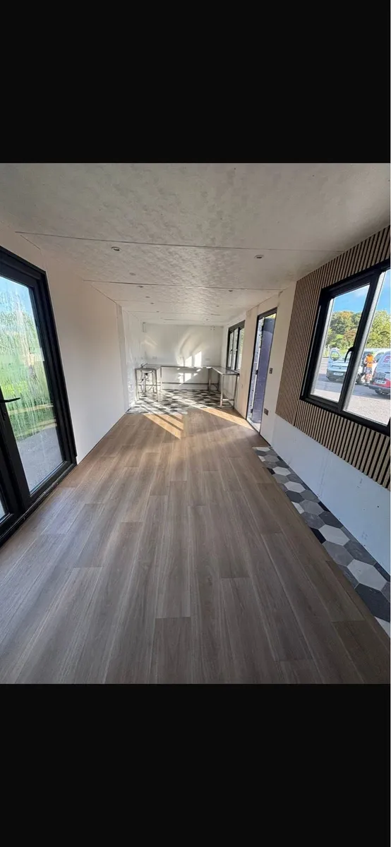 Containers/Cabins/Anti-Vandal/Storage - Image 2