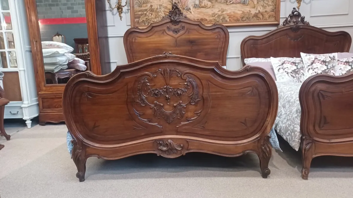 Two unique antique beds Louis XV - Image 4