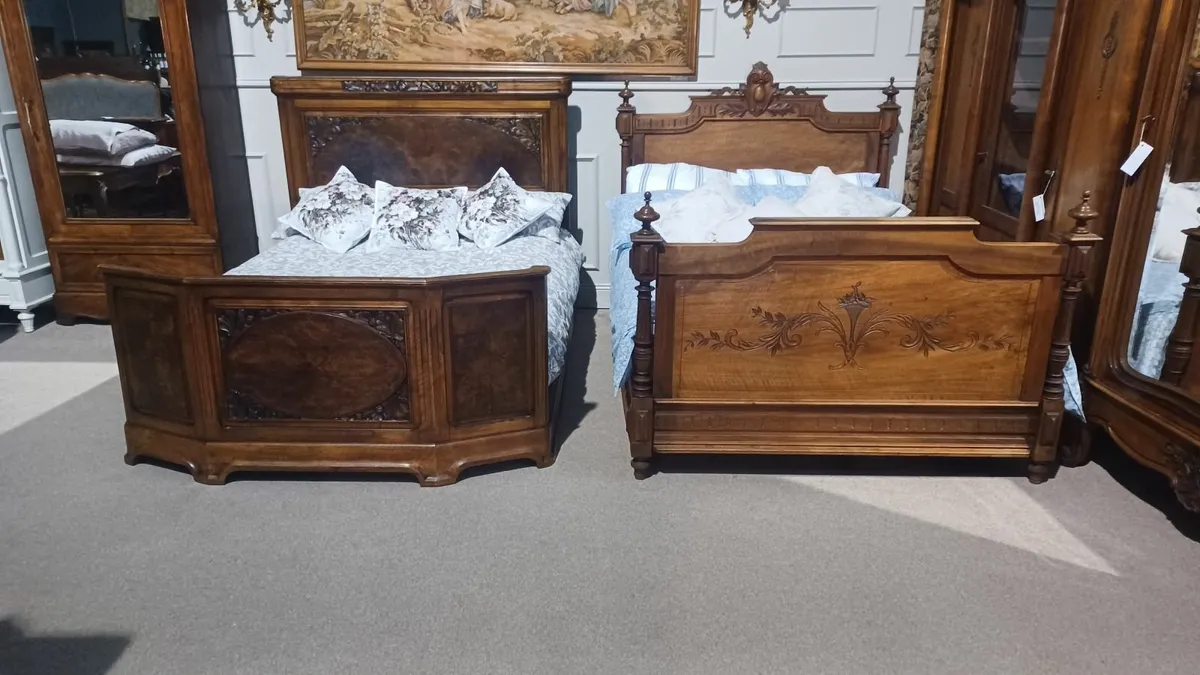 Two beds - Art Nouveau and Henry II - Image 1