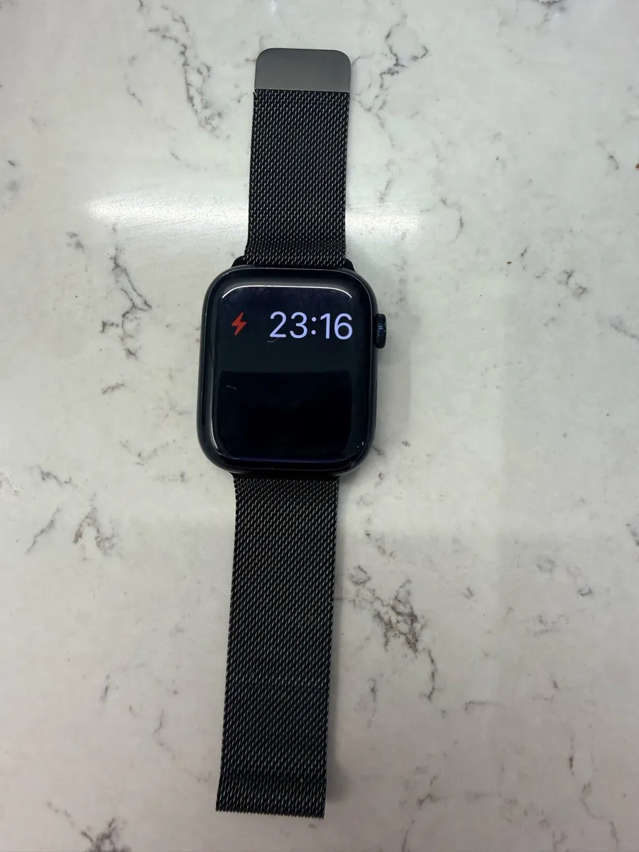 Apple Watch series 9 - Image 1