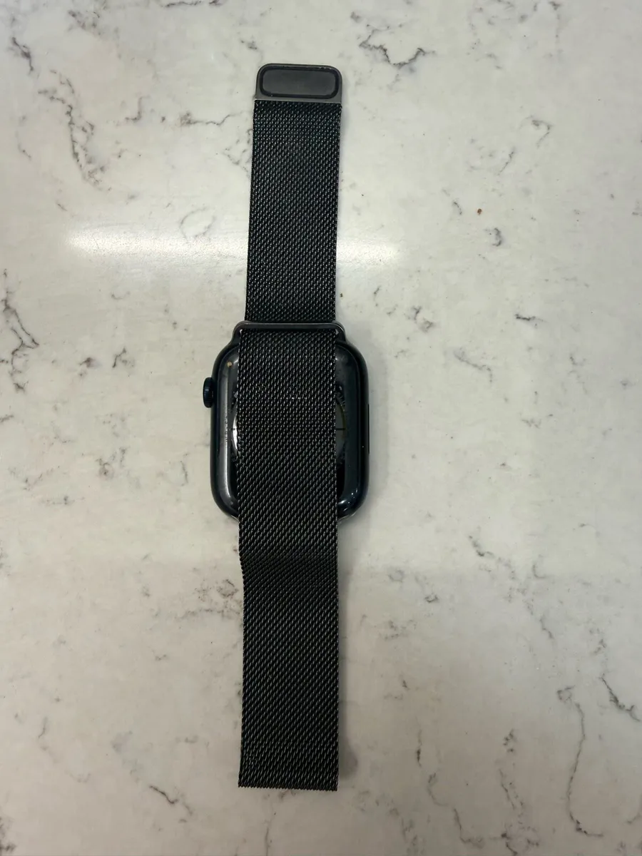 Apple Watch series 9 - Image 3