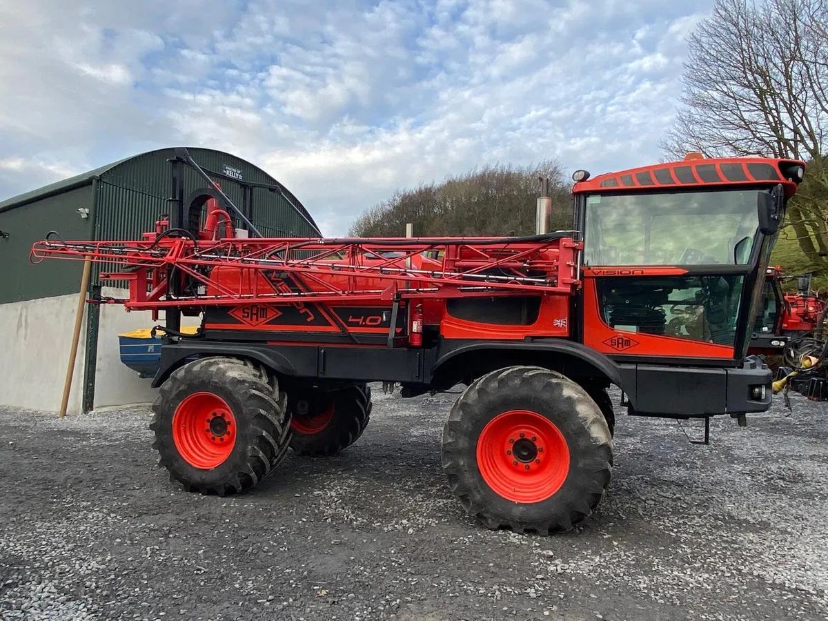 Sands Vision 4000- Self Propelled Sprayer - Image 1