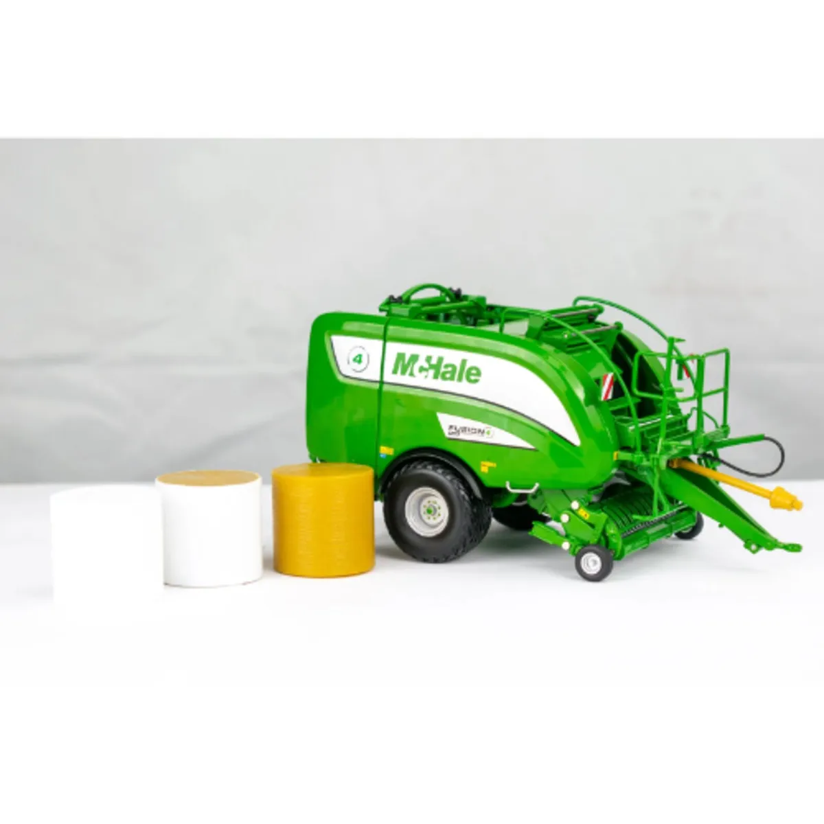 McHale Fusion 4 Plus Model 1:32 Scale Model - Image 2