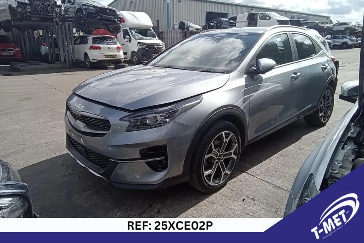 2022 KIA  XCEED BRAKING FOR PARTS - Image 1
