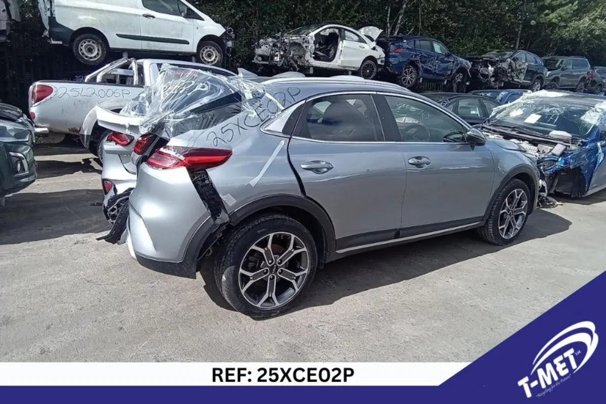 2022 KIA  XCEED BRAKING FOR PARTS - Image 4