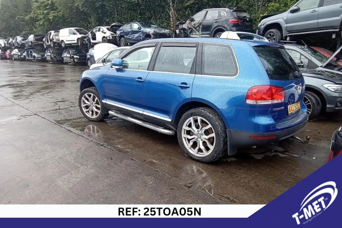 2004 VOLKSWAGEN TOUAREG BREAKING FOR PARTS - Image 4