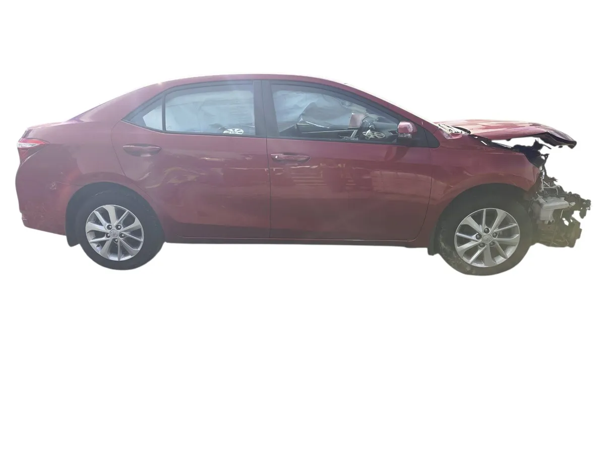 2014 TOYOTA COROLLA For Breaking/Dismantling - Image 2