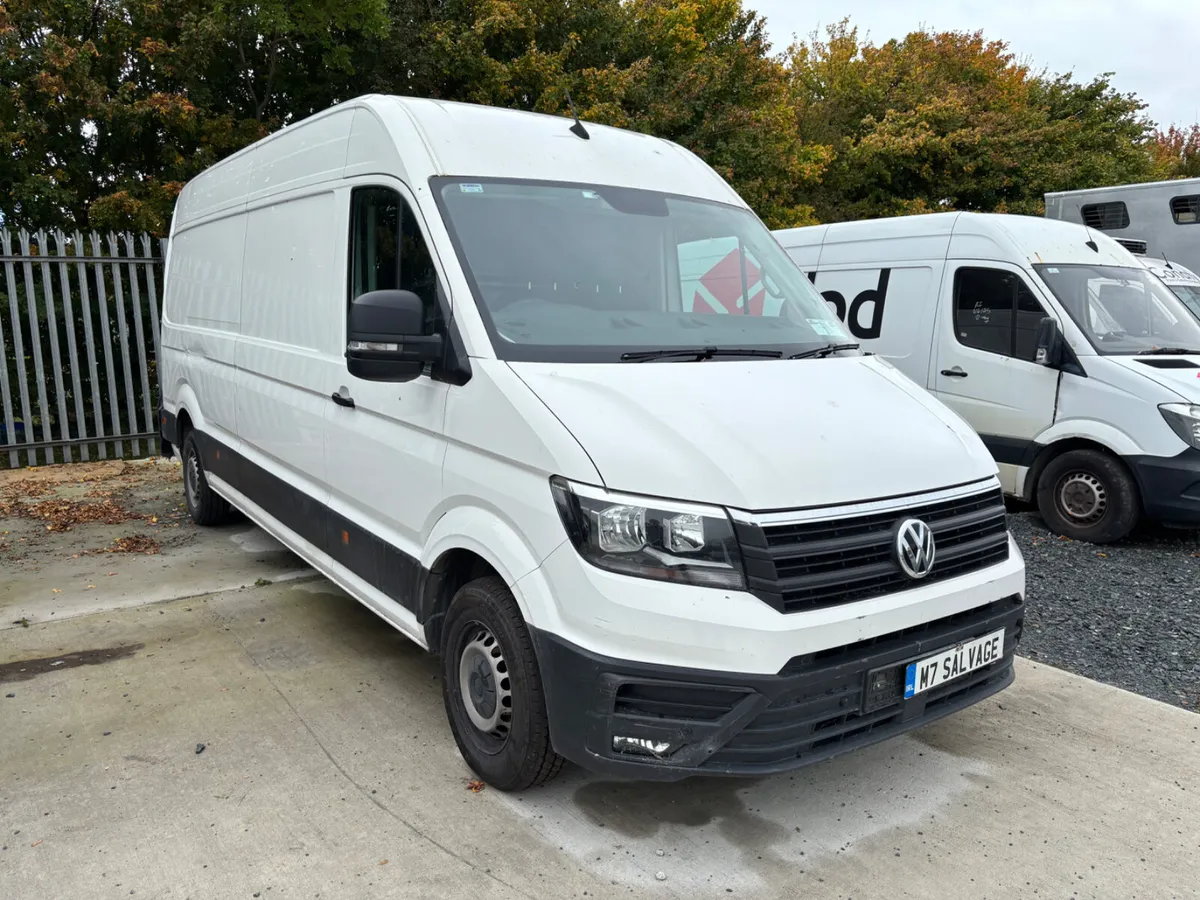 22 VW Crafter 240km Rear Damage Drive home - Image 2