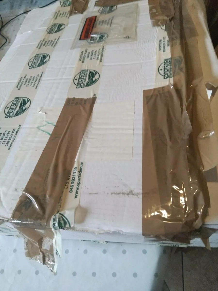 Dynasty single burner stove & cartridges - Image 3