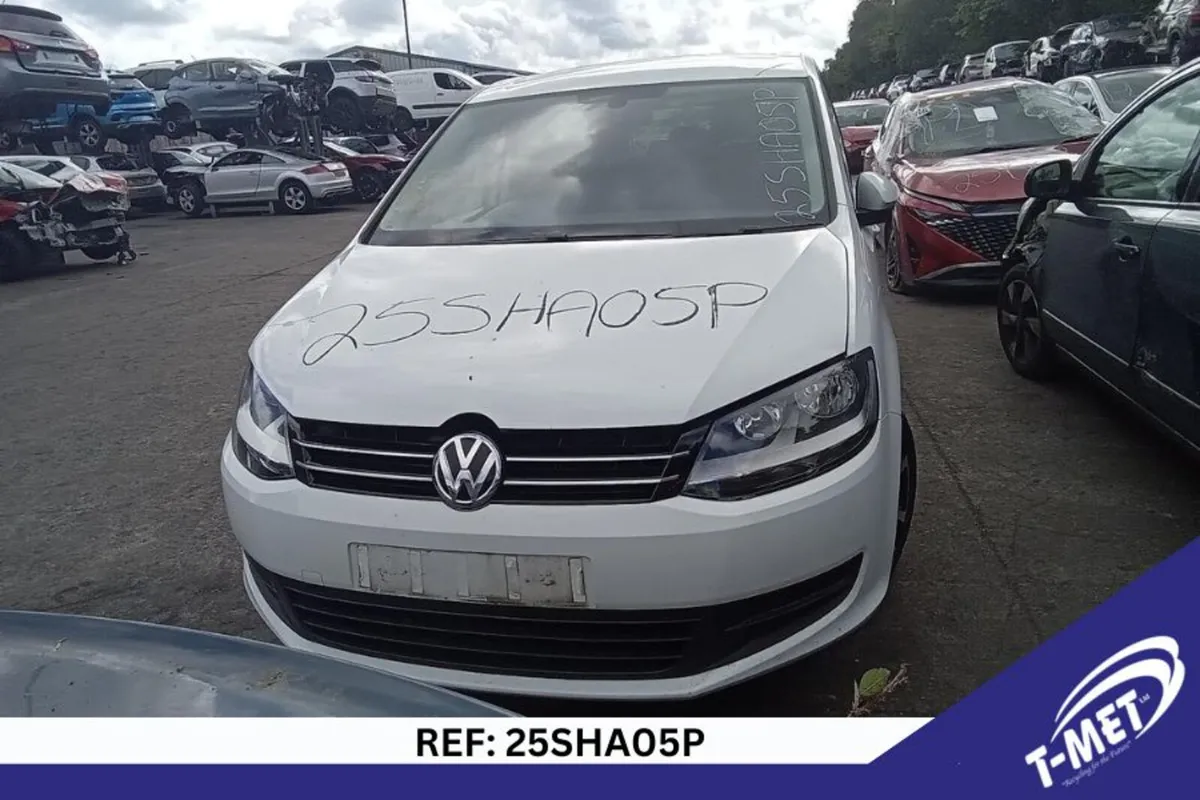 2017 VOLKSWAGEN SHARAN BREAKING FOR PARTS - Image 2