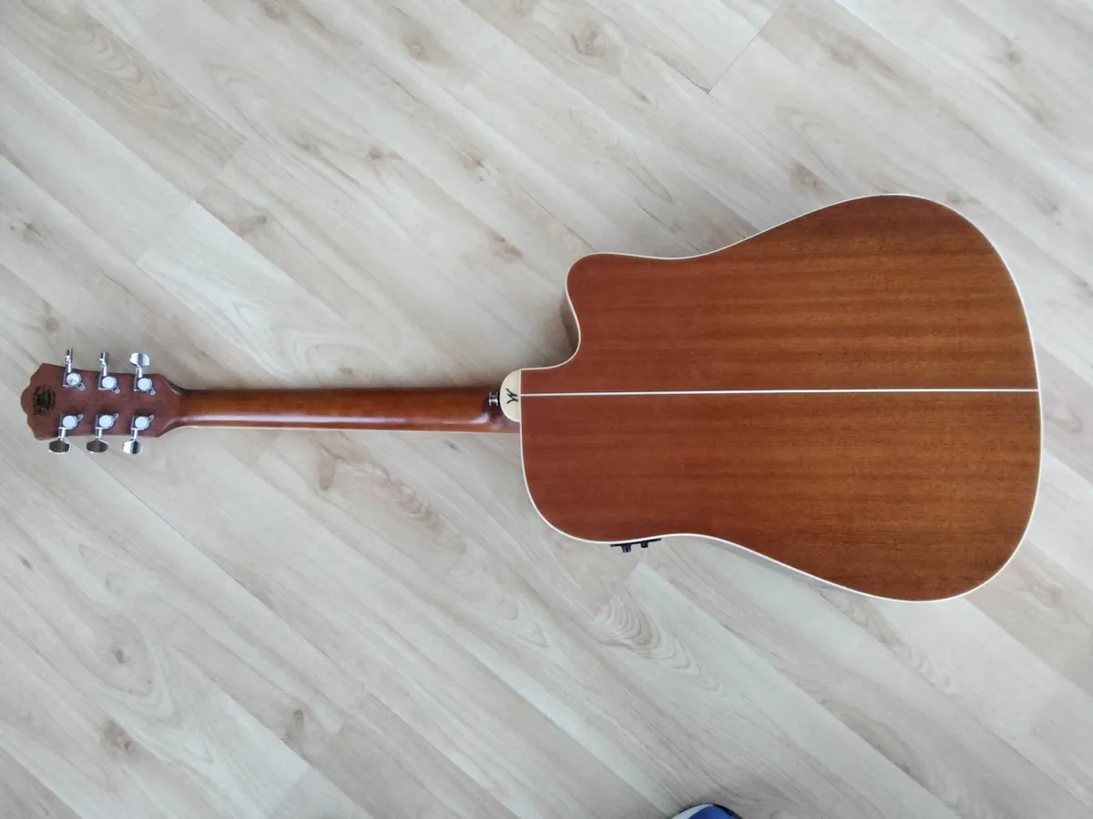 Washburn Acoustic/Electric L.H. guitar - Image 2