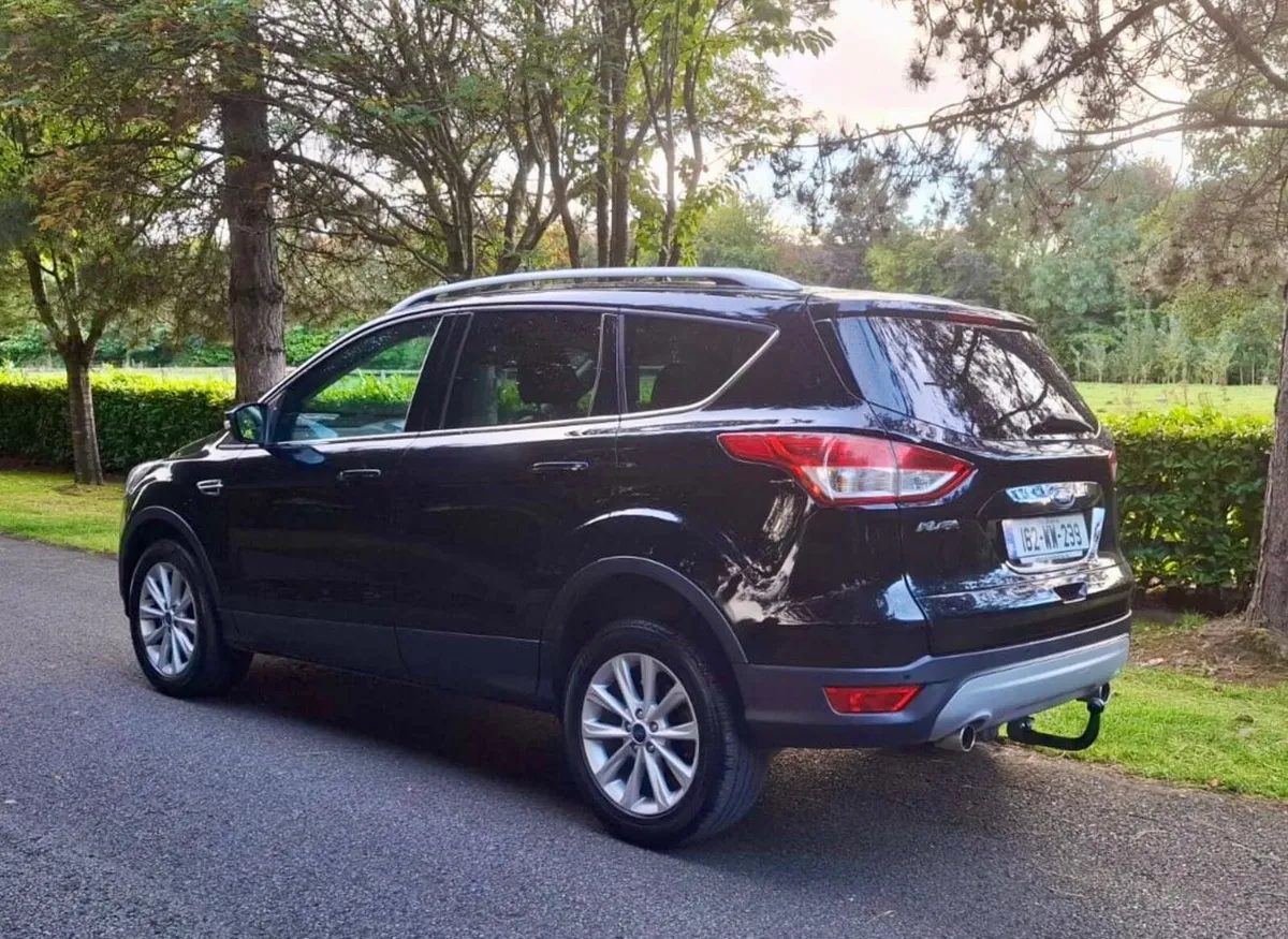 Ford Kuga Crew Cab 2016 DOE 9/26 - Image 2
